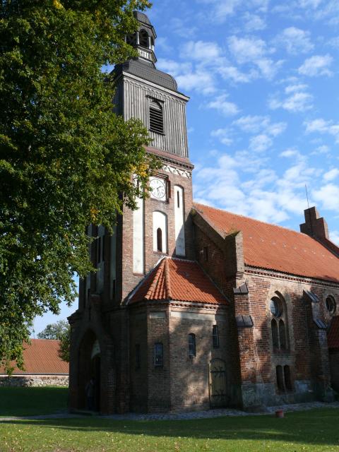 Das kleine Dorf Golchen am Rande des Tollensetales, 2008 noch zugehörig